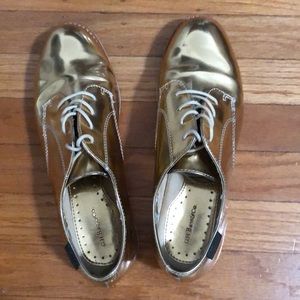 Preowned with signs of wear